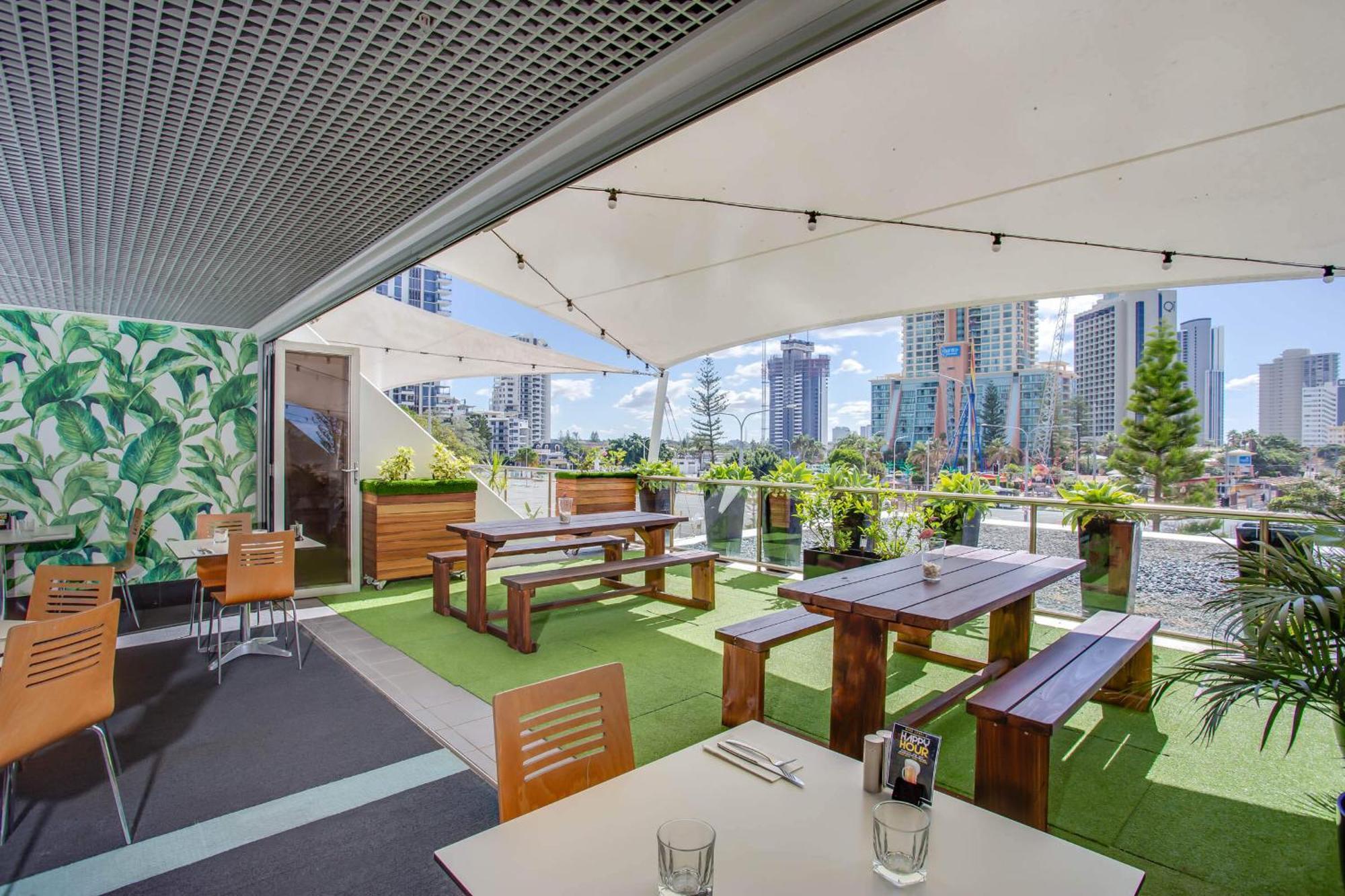 Hotel Apartments On 22 View Avenue, Surfers Paradise Guldkusten Exteriör bild