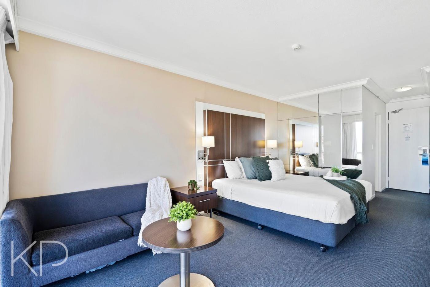 Hotel Apartments On 22 View Avenue, Surfers Paradise Guldkusten Exteriör bild